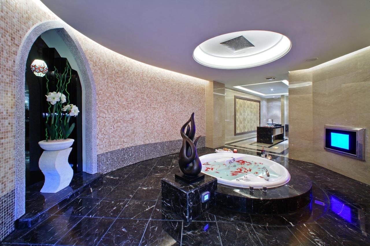 Young Motel - Taoyuan Luzhu Exterior photo